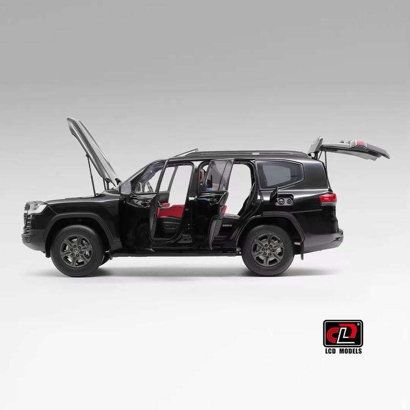 LCD 1:18 Toyota Land Cruiser 300 GR Sport Diecast Model
