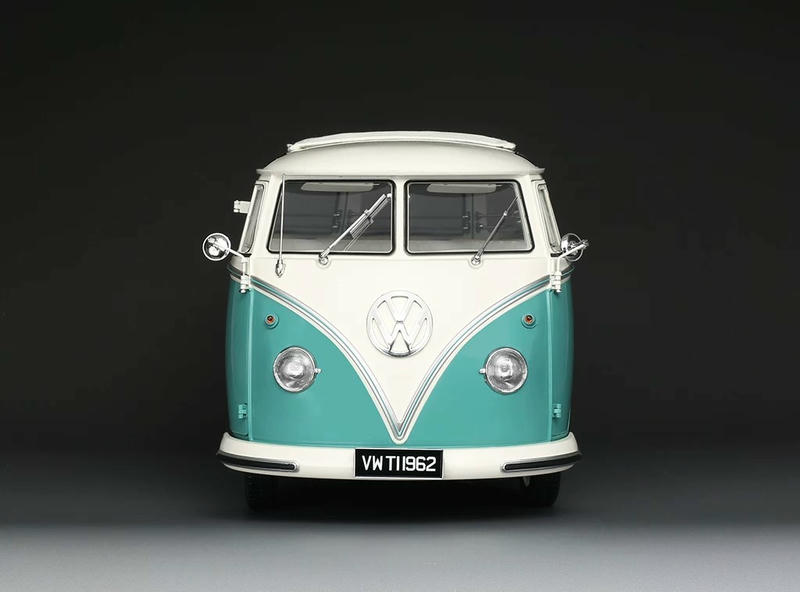SunStar Volkswagen T1 Samba 1962 1:12 Diecast Model Bus