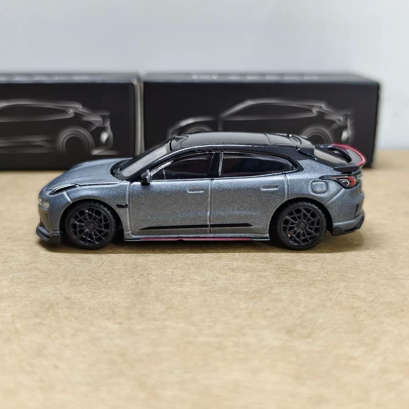 Official 1:64 ZEEKR 001 FR Diecast Model Car – Geely Electric Performance Sedan Alloy Collectible