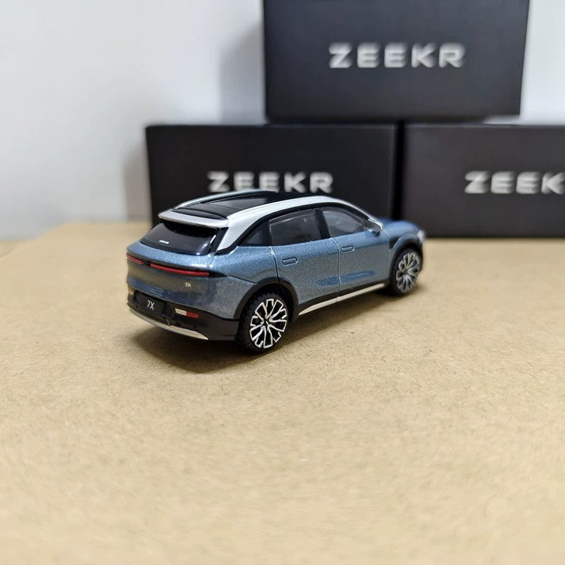 Official 1:64 ZEEKR 7X Diecast Model Car – Geely Electric SUV Alloy Collector Model