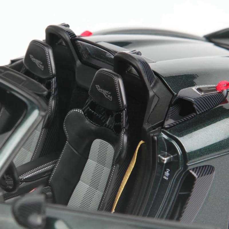 Norev 1:18 Porsche 718 Spyder RS Weissach PackAlloy Diecast Model Car