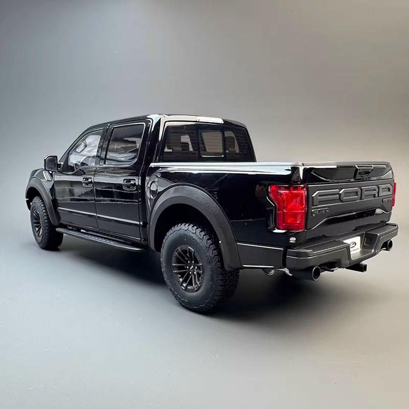 AUTOart  1:18 Ford F-150 Raptor SuperCrew 2019 Diecast Model Truck
