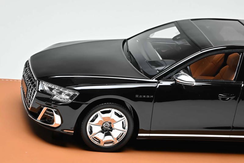 Vehicle Art 1:18 Mercedes-Benz Audi A8L Horch Resin Model