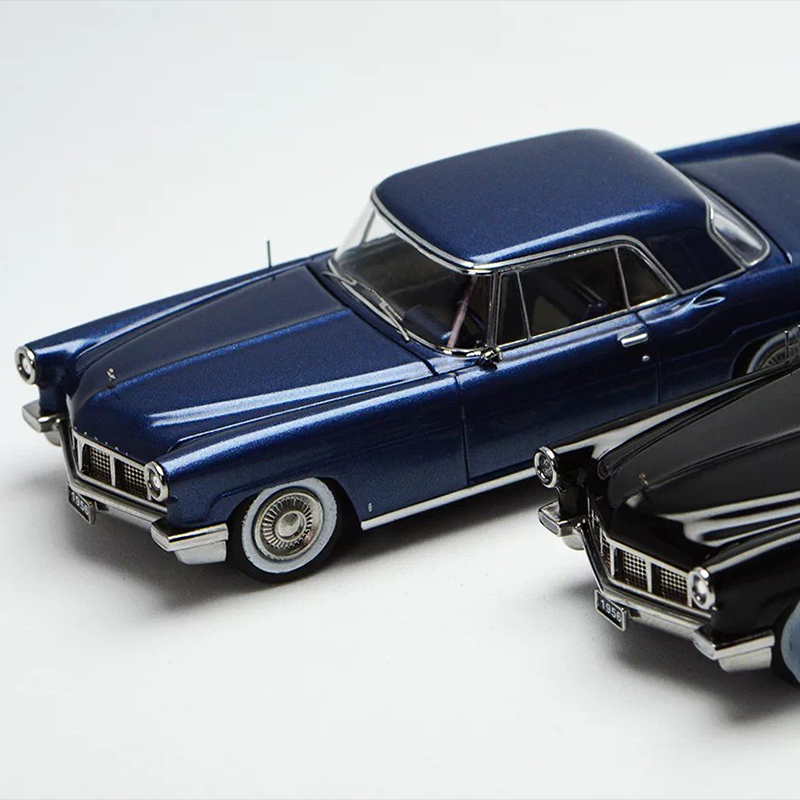 GFCC 1:64 Lincoln Continental Diecast Model