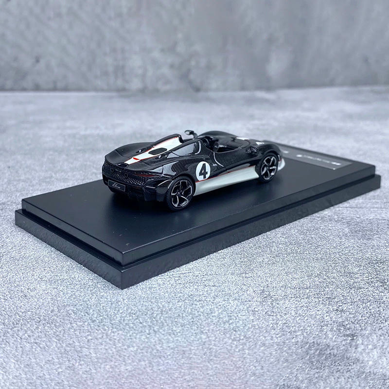 LCD 1:64 McLaren Elva Diecast Model
