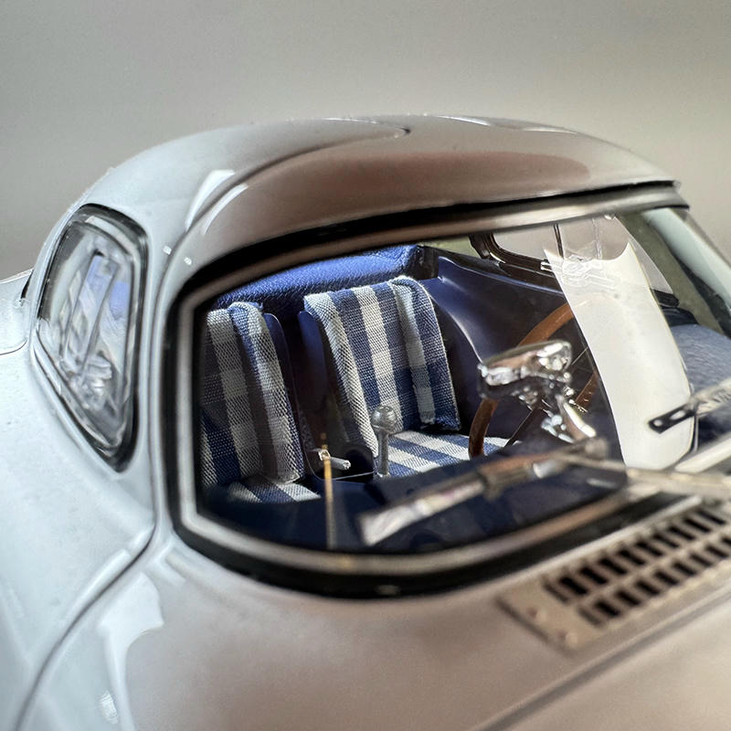 V8 Model 1:18 Mercedes‑Benz 300 SLR Resin Model