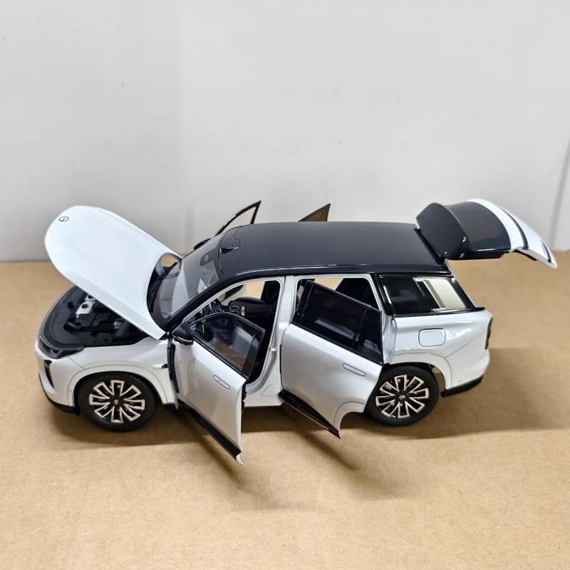 GAC Trumpchi Xiangwang S7 2025 OEM 1:18 Diecast Model Car