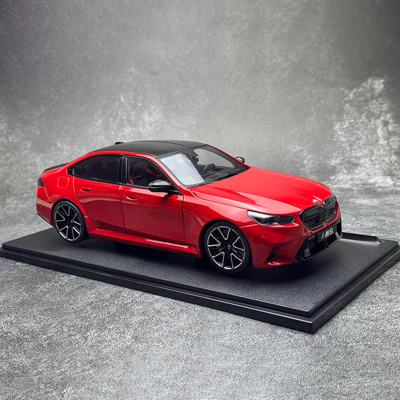SOLIDO 1:18 BMW M5 M Isle of Man 2025 Alloy Diecast Model