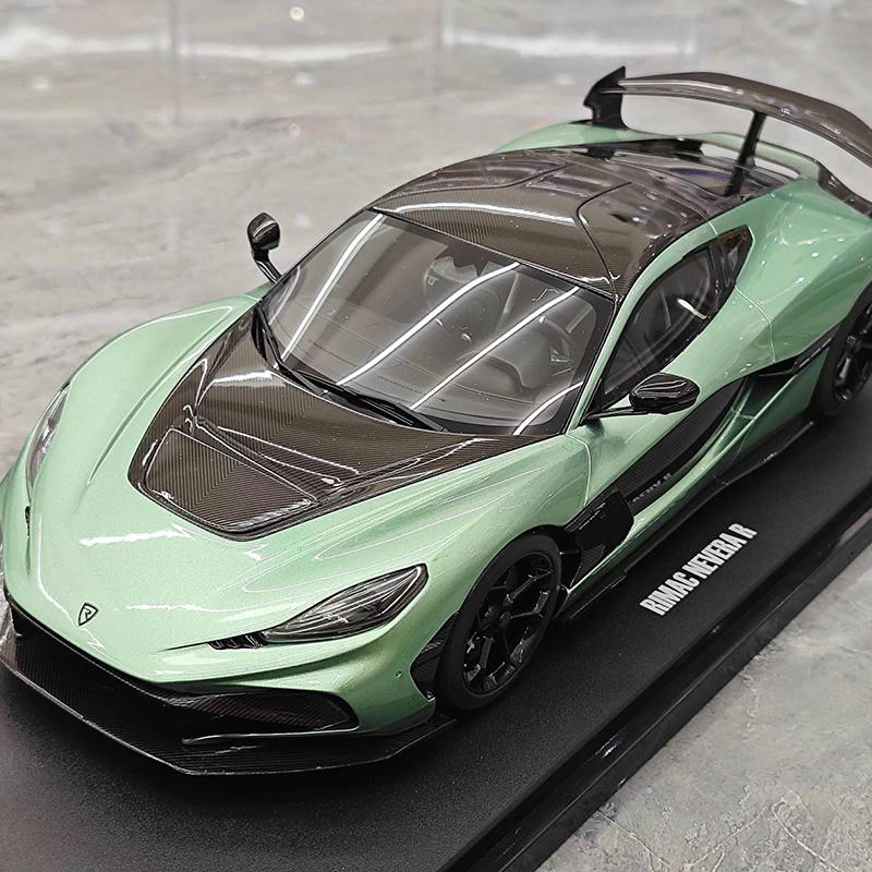 GT Spirit 1:18 Rimac Nevera R Resin Model – GT547