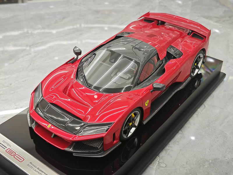 Amalgam 1:18 Ferrari F80 Resin Model Car