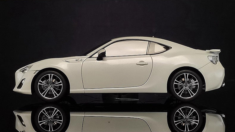 AUTOart 1:18 Toyota 86 GT Diecast Car