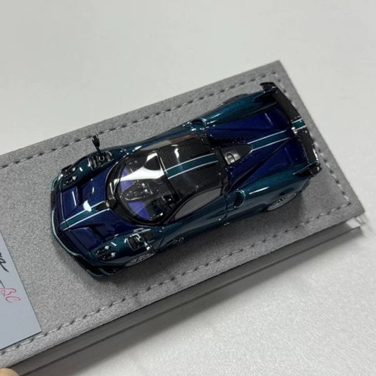 DMH 1:64 Pagani Huayra Roadster Resin Model