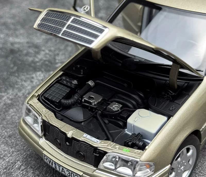 NOREV 1:18 Mercedes-Benz C-Class T-Model W202 Diecast Model Car – Classic C-Class Estate Collector