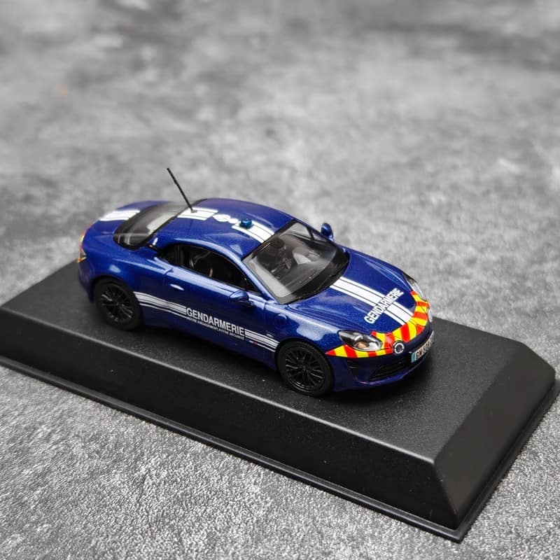 Norev 1:43 Porsche 911 Turbo / Volkswagen Beetle / Renault--Christmas Edition Diecast Model Collection – 