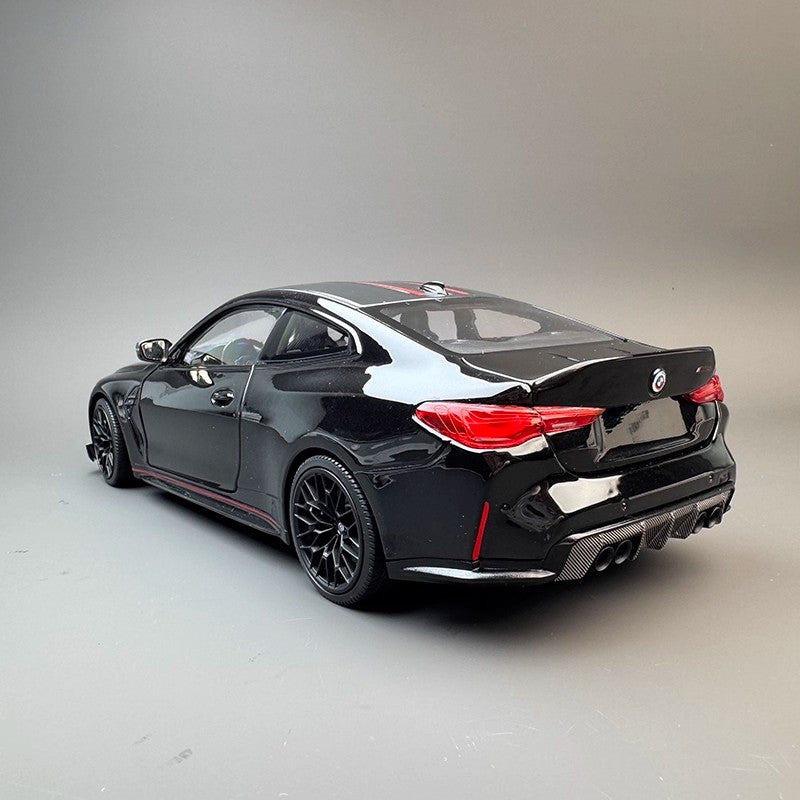 Minichamps 1:18 BMW M4 CSL G82 Diecast Model Car