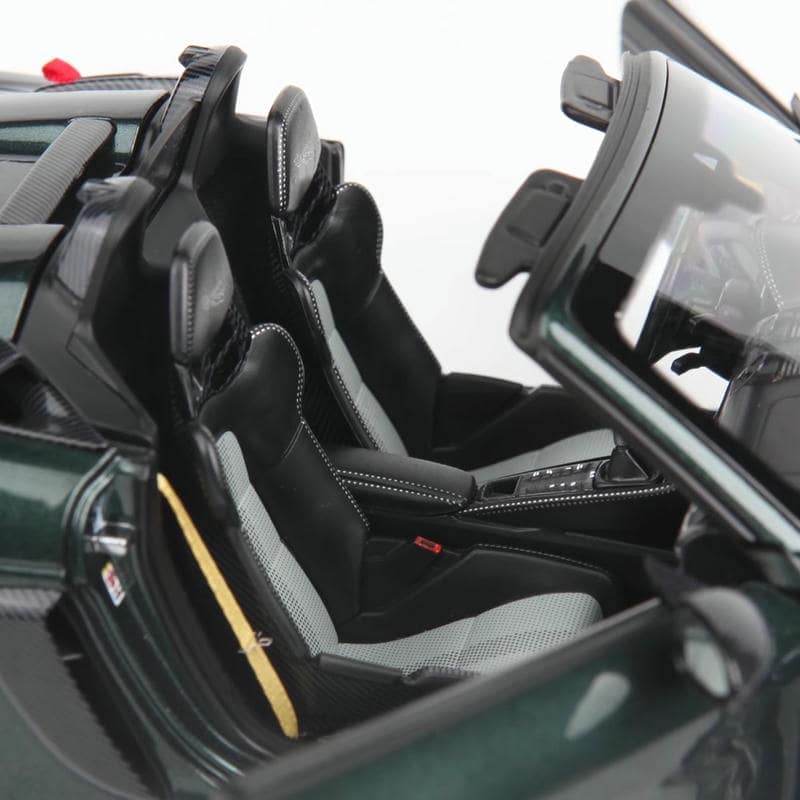 Norev 1:18 Porsche 718 Spyder RS Weissach PackAlloy Diecast Model Car