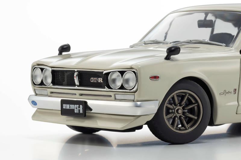 Kyosho Nissan Skyline 2000 GT-R (KPGC10) 1:18 Diecast Model Car