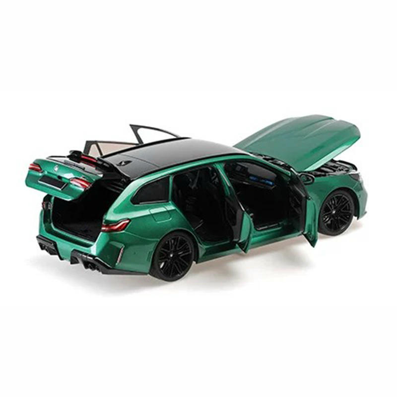 Minichamps 1:18 BMW M5 Touring (2024) Diecast Opening Model