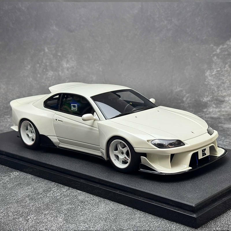 Kyosho 1:18 Nissan Silvia S15 Khyzyl Saleem Resin Model