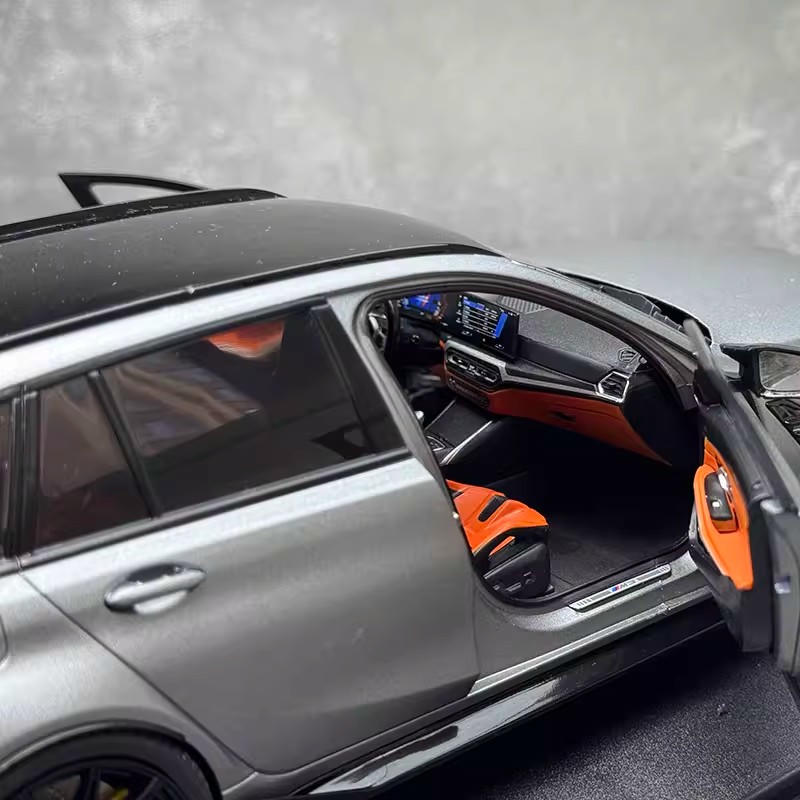 SOLIDO 1:18 BMW M3 G81 Touring Alloy Diecast Model