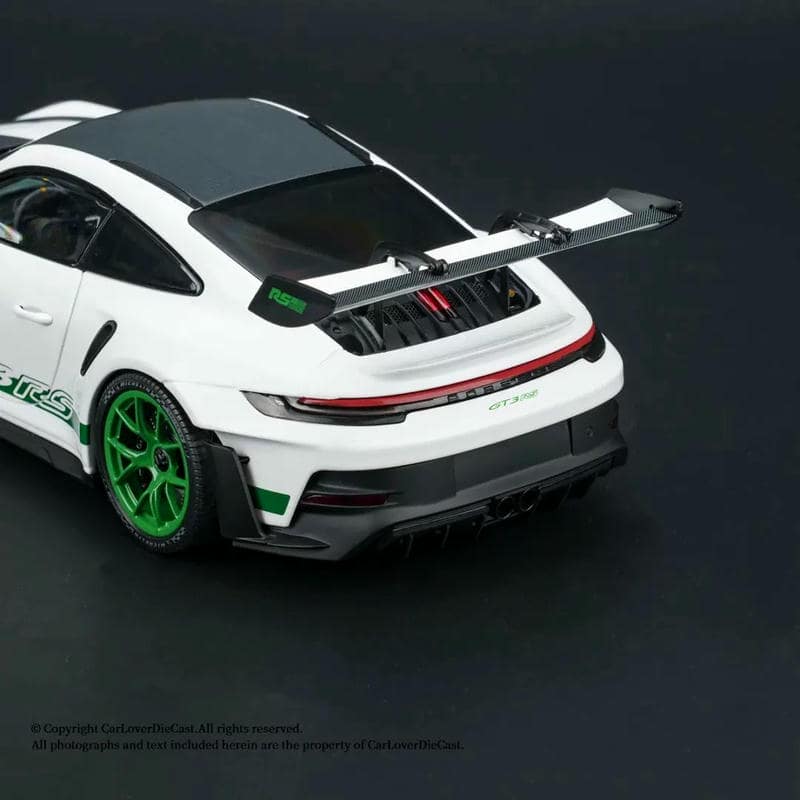 MINICHAMPS 1:18 Porsche 911 GT3 RS Diecast Model Car – Full Opening Limited Edition Collector