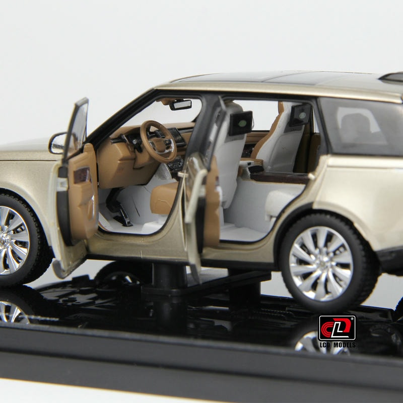 Pre-Order LCD 1:43 Range Rover Gold Alloy Full-Open Model – Acrylic Display & Transparent Sunroof