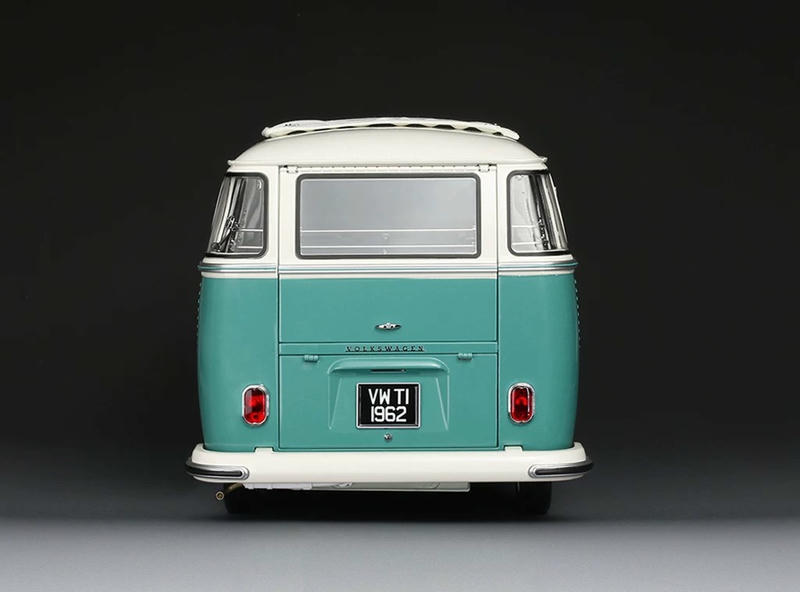 SunStar Volkswagen T1 Samba 1962 1:12 Diecast Model Bus