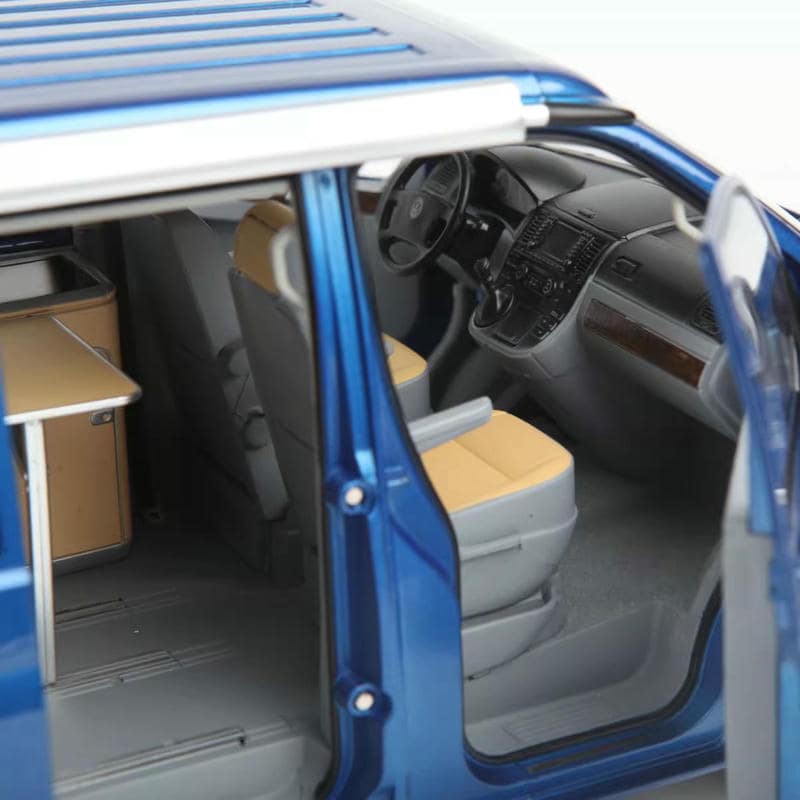 NOREV 1:18 Volkswagen VW California (2003) Diecast Model Car