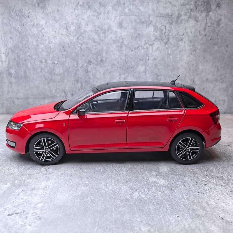 SAIC1:18 Scale Volkswagen Skoda Rapid Die-Cast Model Car