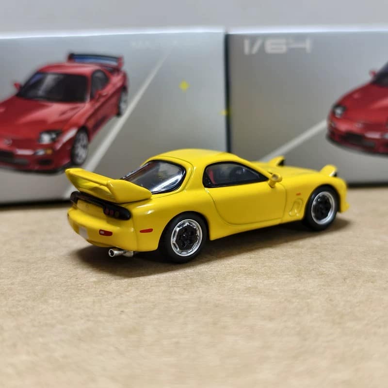 Sonic Gear 1:64 Mazda RX-7 FD3S Speed A-Spec Diecast Model