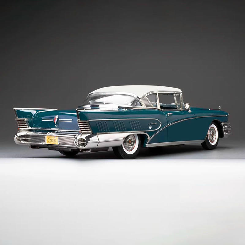 SunStar 1:18 Buick Limited Riviera Coupe 1958 Diecast Model Car