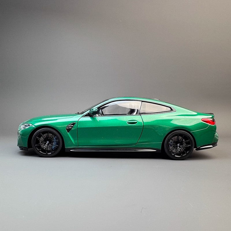Minichamps 1:18 BMW M4 2024 Diecast Car – YX car model