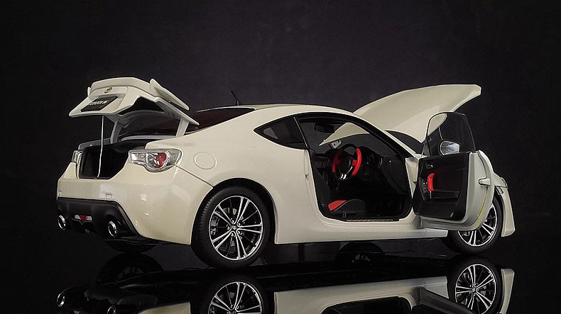 AUTOart 1:18 Toyota 86 GT Diecast Car