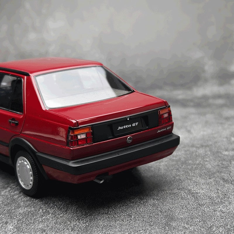 Volkswagen 1:18 Jetta GT MK2 Classic Edition Diecast Model Car