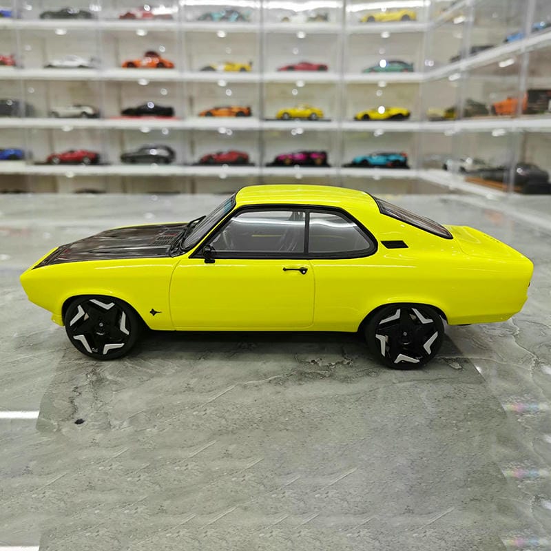 OTTO 1:18 Opel Manta GSE Resin Model Car