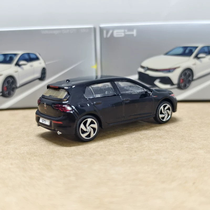 Sonic Gear 1:64 Volkswagen Golf MK8 GTI 2021 Diecast Model