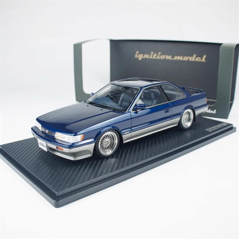 Ignition Model Nissan Leopard F31 Ultima V30 1:18 Resin Model Car