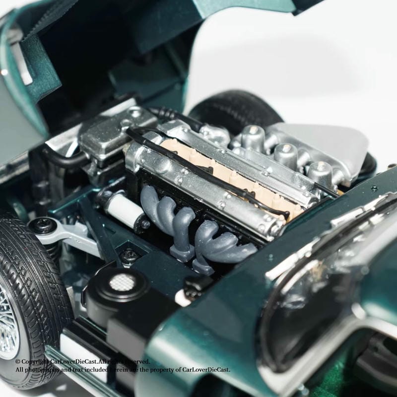 Kyosho Jaguar E-Type 1:18 Diecast Model Car