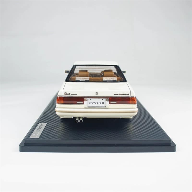 Ignition Model Toyota Mark II 1:18 Resin Model Car