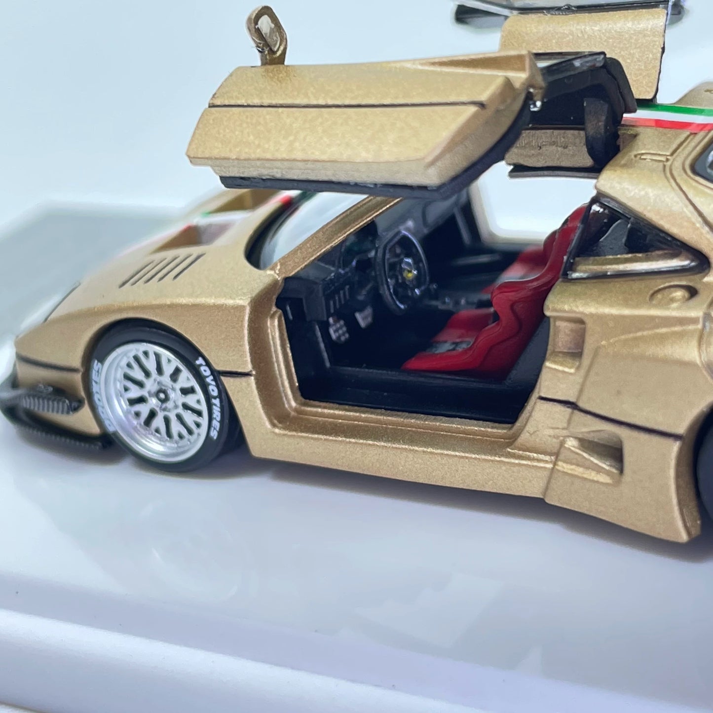 Car King HEC2026 Exhibition Limited Edition 1:64 Diecast Model Collection – Gold