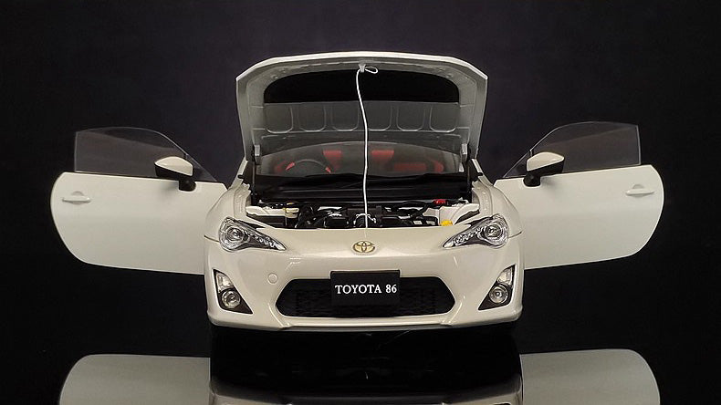 AUTOart 1:18 Toyota 86 GT Diecast Car