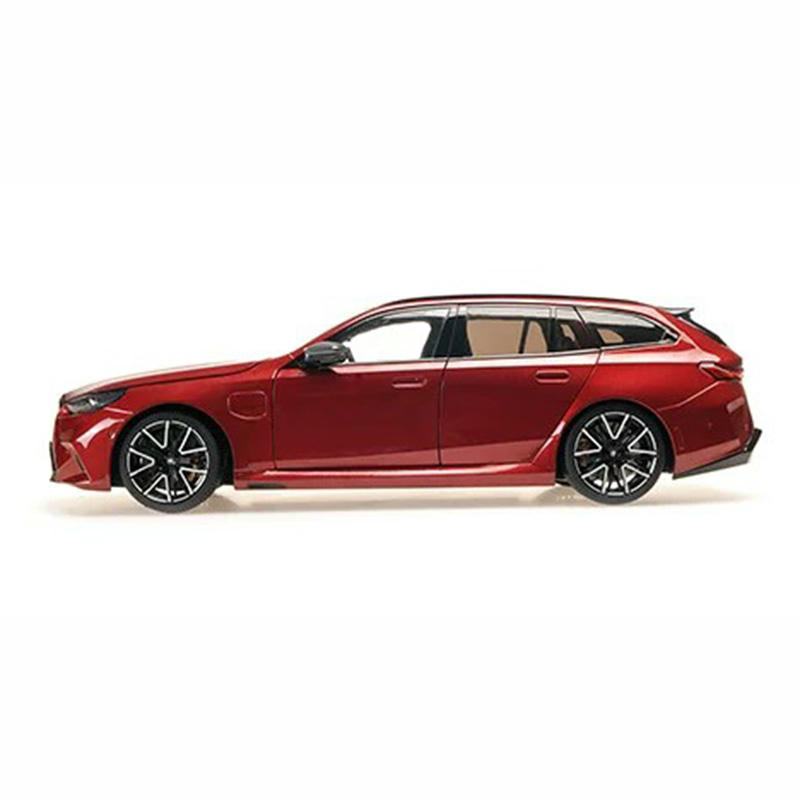 Minichamps 1:18 BMW M5 Touring (2024) Diecast Opening Model