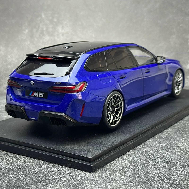 SOLIDO 1:18 BMW M5 Touring Diecast Model Car