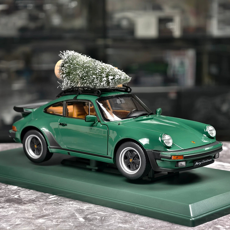 NOREV 1:18 Christmas Edition Volkswagen Beetle, Porsche 911 &amp; Fiat 500 Diecast Model Cars