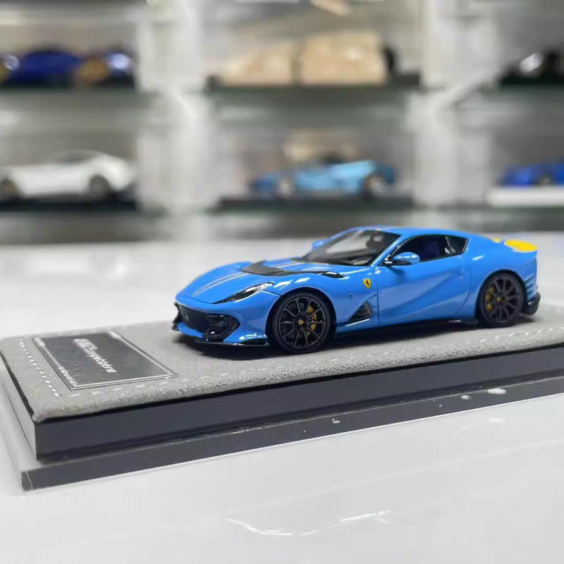 HH 1/64 フェラーリ 812c メタリックレッド&シークレットカラー HH Model 1:64 Ferrari 812 Competizione Resin Model – YX car model