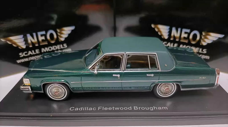 NEO 1:43 Cadillac Fleetwood 1982 Resin Model – YX car model