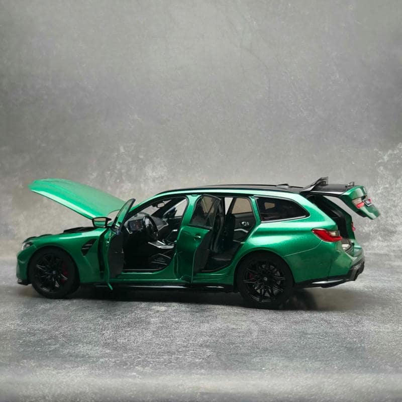 TSM Model 1:18 BMW M3 Touring Isle of Man Green Diecast Model – YX