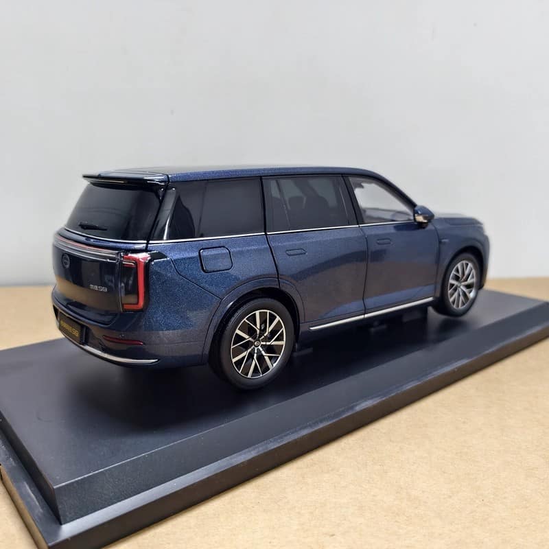 OEM GAC Trumpchi S9 1:18 Diecast Model Car