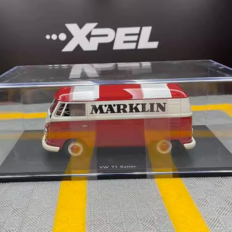 Schuco 1:32 Volkswagen VW T1 Bus model