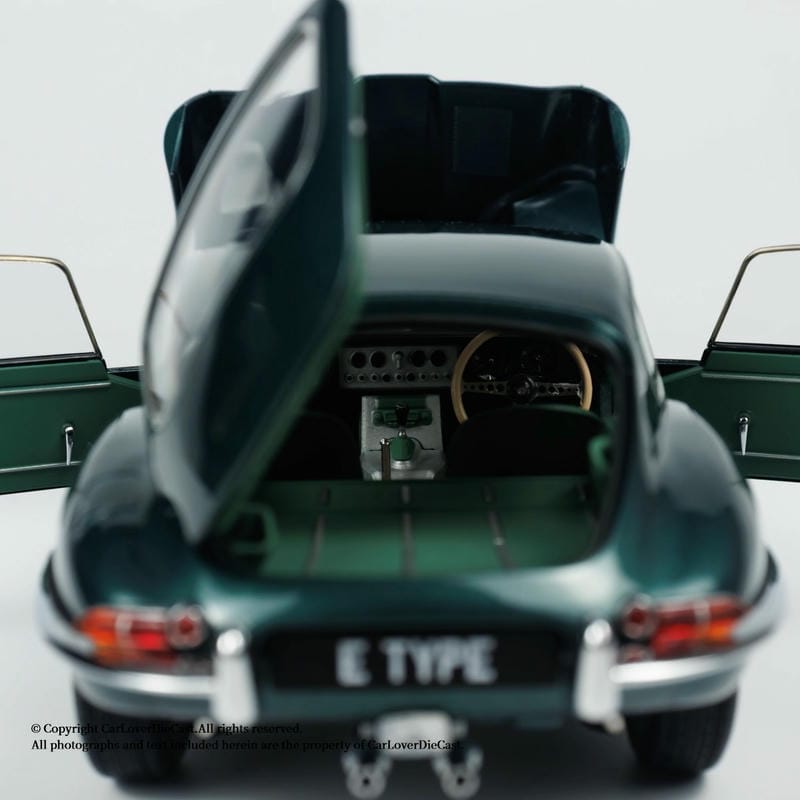 Kyosho Jaguar E-Type 1:18 Diecast Model Car